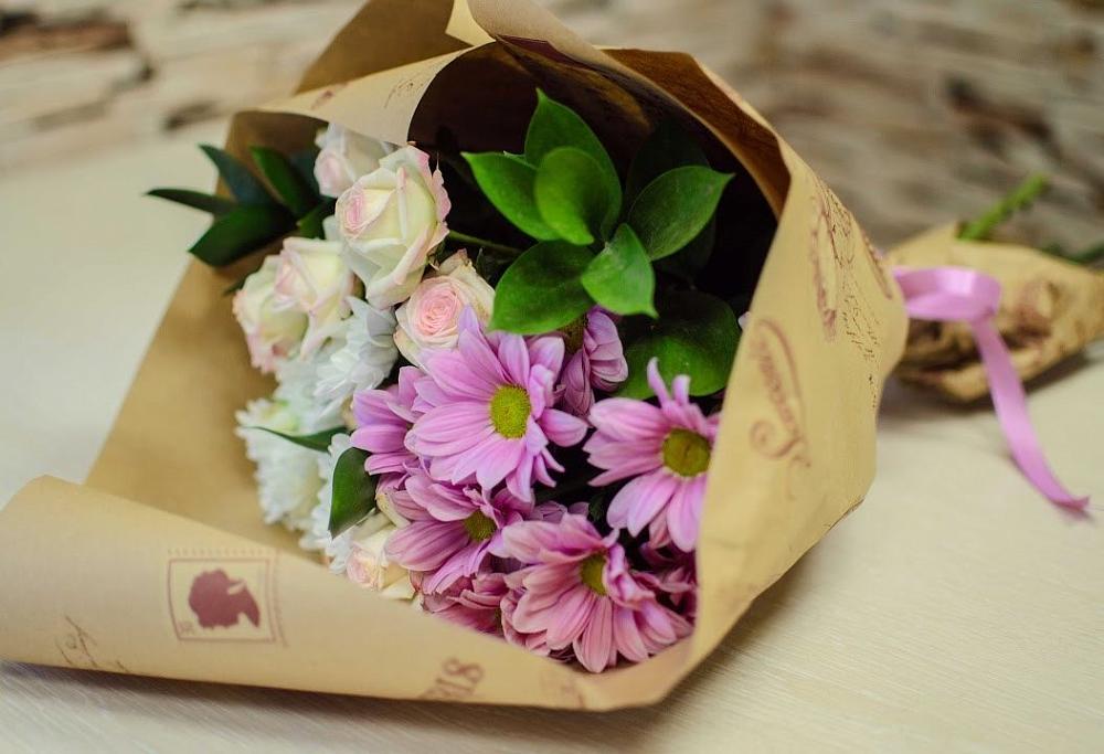 Букет цветов из: Розы и Хризантемы в Кисляковской