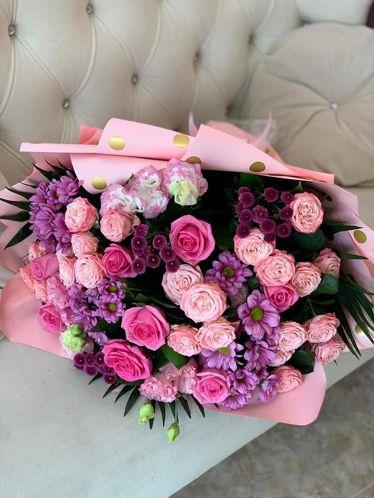 Букет цветов из: Хризантемы, Розы и Лизиантусы в Кисляковской