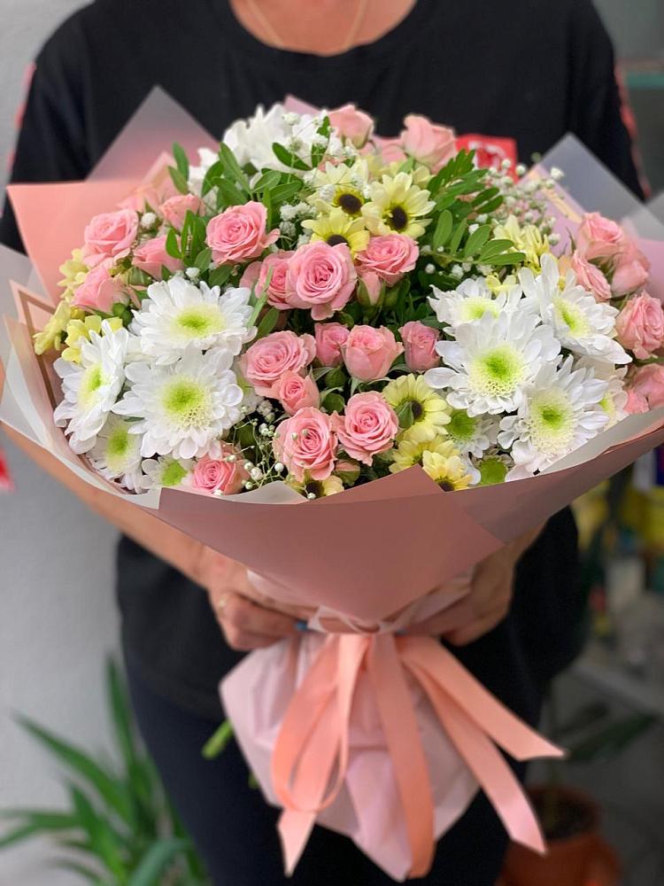 Букет цветов из: Розы и Хризантемы в Кисляковской