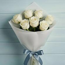 Букет 7 Белых роз Эдлесс Лав в Кисляковской