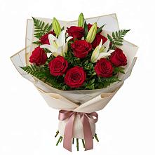 Букет цветов из:  Лилии и Розы в Кисляковской
