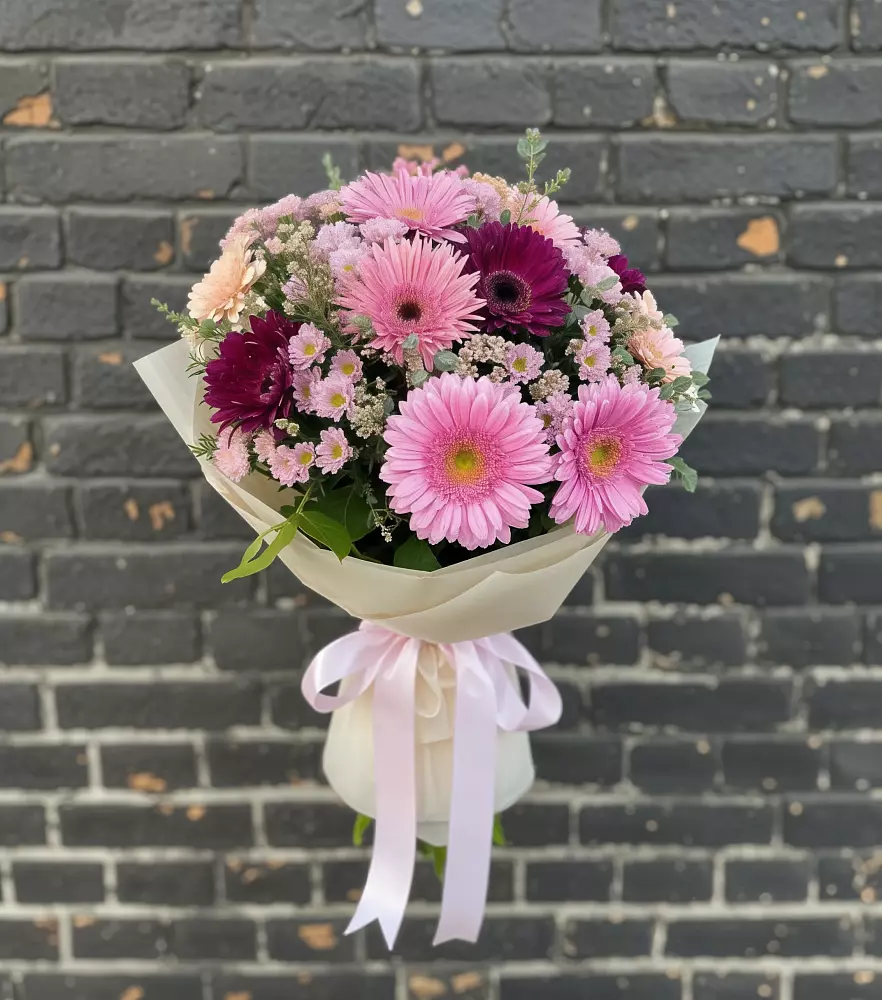 Букет цветов из: Герберы и Хризантемы в Кисляковской