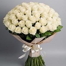 Букет 101 беля роза Белоснежка в Кисляковской