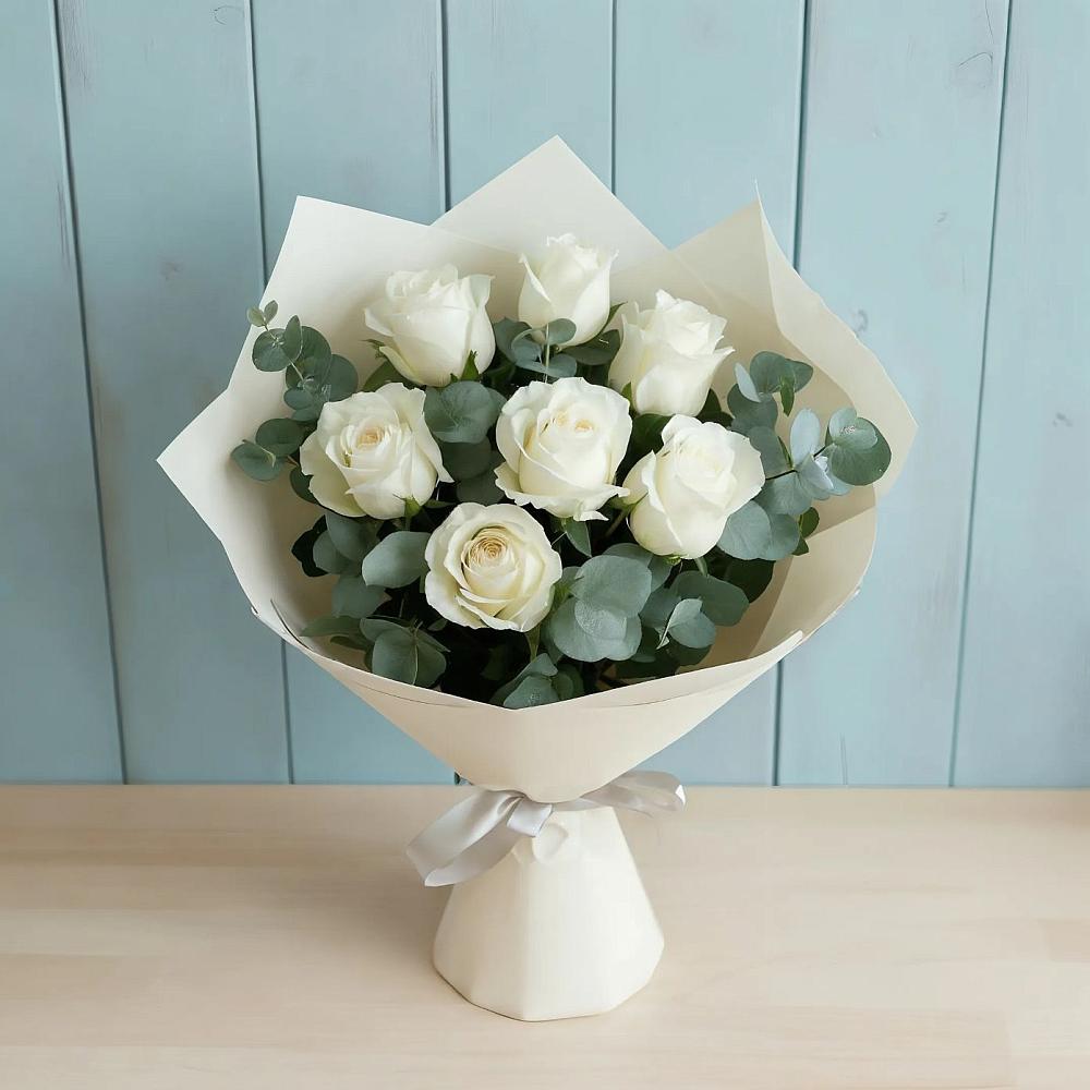 Букет Белые розы в Эвкалипте в Кисляковской