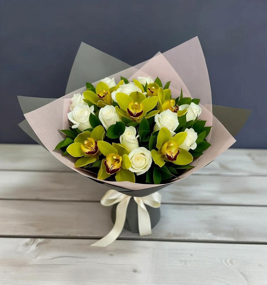 Букет цветов из: Орхидеи и Розы в Кисляковской