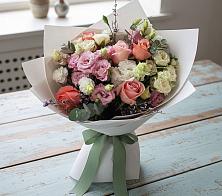 Букет цветов из:  Розы, Лизиантусы и Гвоздики #REPLACE_PRED# Кисляковской