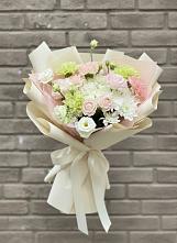 Букет цветов из:  Гвоздики, Розы, Лизиантусы и Хризантемы в Кисляковской