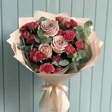 Букет цветов из:  Гвоздики и Розы в Кисляковской