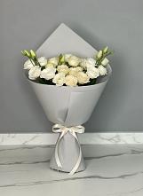 Букет цветов из:  Розы и Лизиантусы в Кисляковской